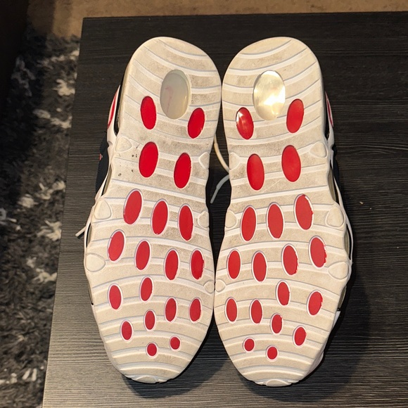 Nike Men Air Max Uptempo White and Black Sneakers with Red Details - Picture 5 of 6